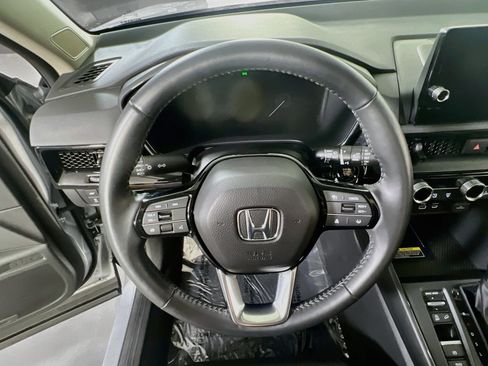 Used 2023 Honda CR-V EX-L image 11