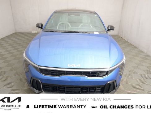 New 2025 Kia K4 GT-Line image 2