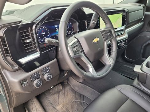 Used 2025 Chevrolet Silverado 2500 LT w/ Safety Package image 22