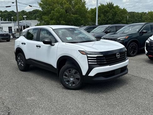 New 2026 Nissan Kicks S FWD image 2