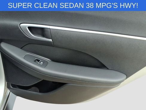 Used 2020 Hyundai Sonata SE image 12