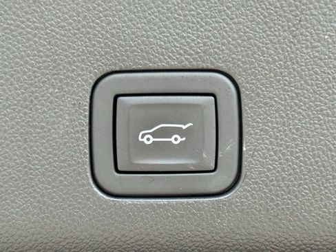 Used 2025 Cadillac Escalade V image 37