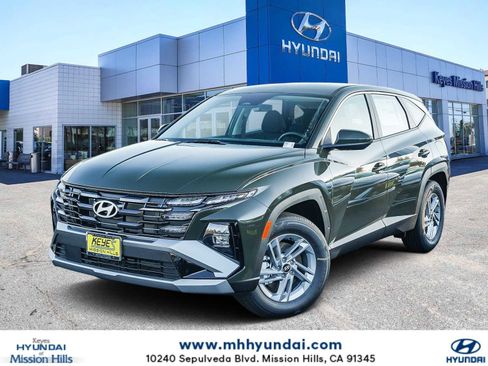 New 2026 Hyundai Tucson SE image 1