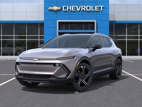 New 2026 Chevrolet Equinox EV LT w/ Convenience Package II AWD/4WD image 6