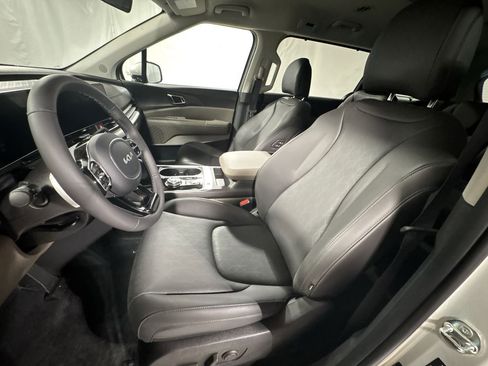 New 2026 Kia Carnival EX image 16