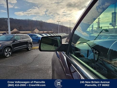 Used 2017 GMC Yukon SLT w/ Open Road Package image 29