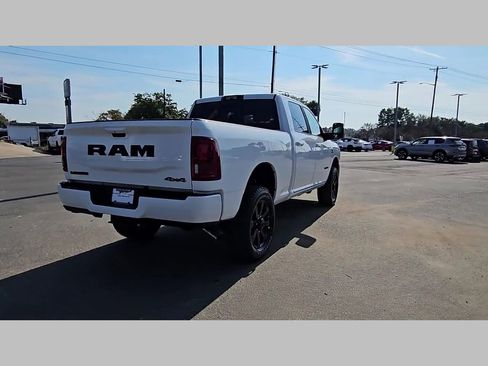 New 2026 RAM 2500 Laramie w/ Night Edition AWD/4WD image 32
