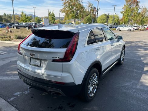 Used 2019 Cadillac XT4 Premium Luxury w/ Enhanced Visibility Package image 7