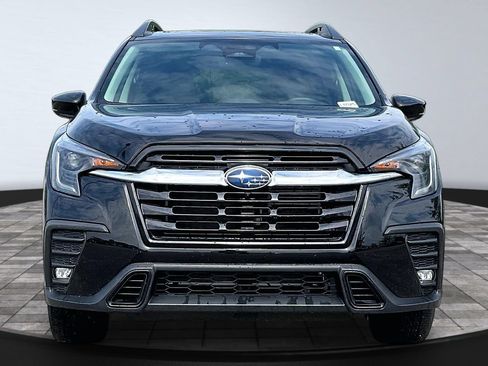 Certified 2025 Subaru Ascent Limited AWD/4WD image 3