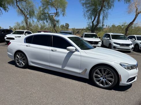 Used 2016 BMW 740i RWD image 5