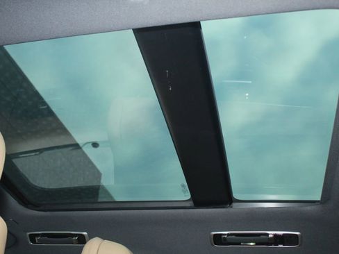 Used 2023 Land Rover Range Rover SE image 25