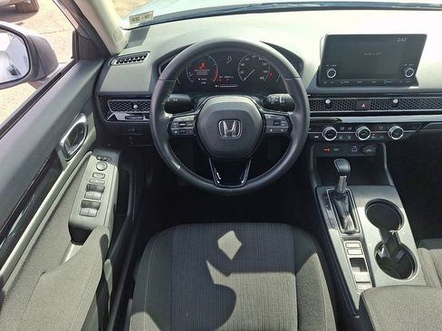 Used 2022 Honda Civic EX image 11