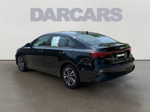 Used 2023 Kia Forte LXS FWD image 5