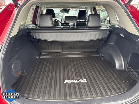 Used 2020 Toyota RAV4 Limited image 21