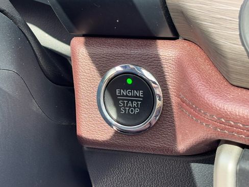 Used 2023 Ford Expedition Max Limited image 26