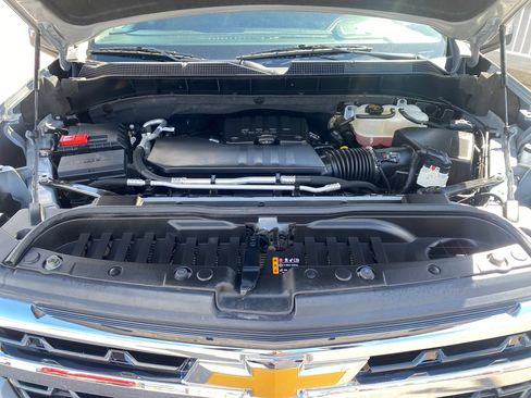 Used 2024 Chevrolet Silverado 1500 LT AWD/4WD image 21