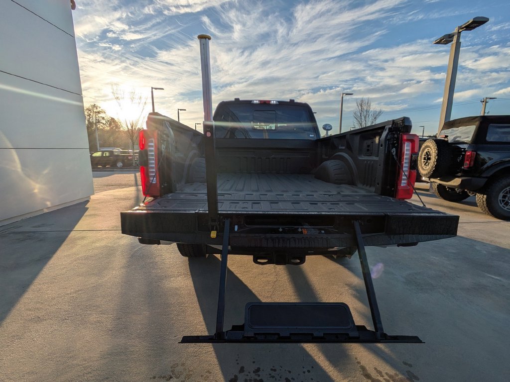 New 2026 Ford F350 Lariat w/ Lariat Ultimate Package AWD/4WD image 12