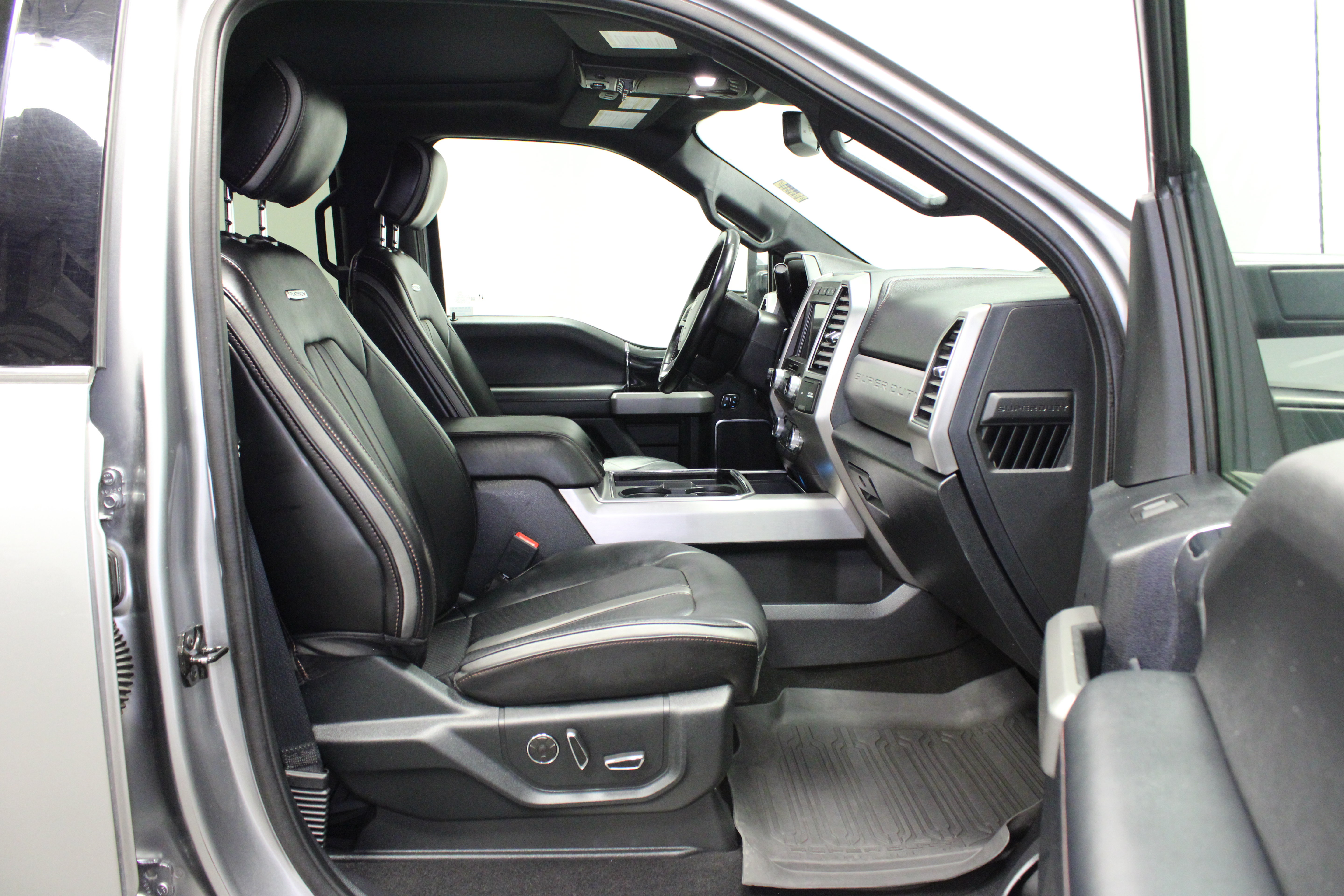 Used 2020 Ford F250 Platinum AWD/4WD image 19