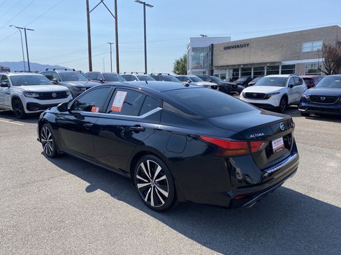 Used 2021 Nissan Altima 2.5 SR FWD image 43