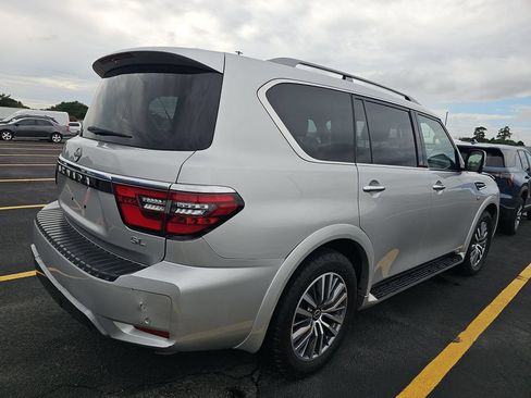 Used 2022 Nissan Armada SL RWD image 2