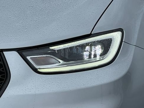 New 2026 Chrysler Pacifica Select w/ S Appearance Package FWD image 40