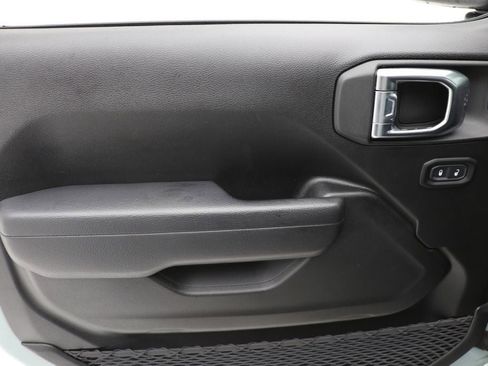 Used 2023 Jeep Wrangler Unlimited w/ Cold Weather Group image 16