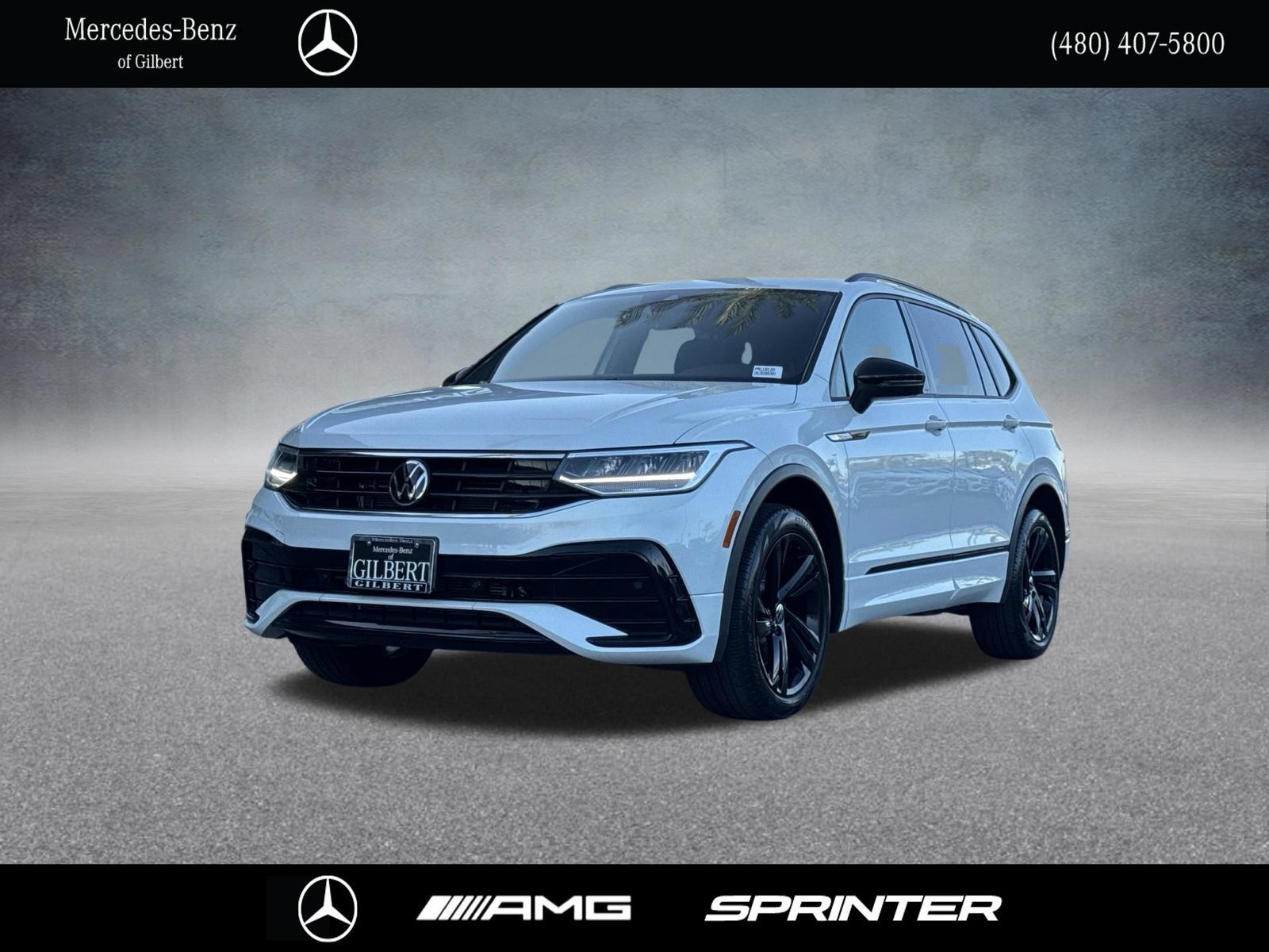 Used 2023 Volkswagen Tiguan SE R-Line FWD image 1