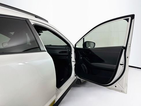 Used 2024 Subaru Crosstrek 2.5i Sport AWD/4WD image 30