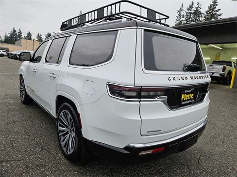 Used 2023 Jeep Grand Wagoneer Series III w/ Rear Seat Video Group 1 image 6