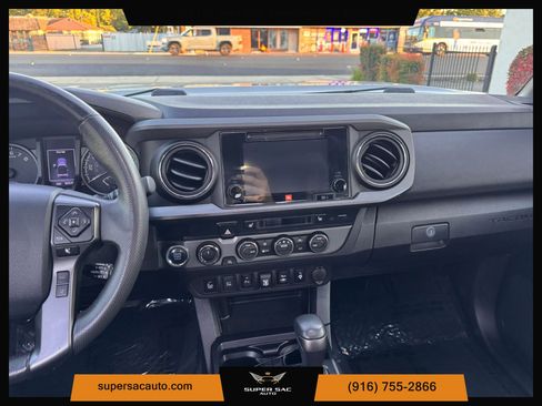 Used 2019 Toyota Tacoma TRD Off-Road AWD/4WD image 22