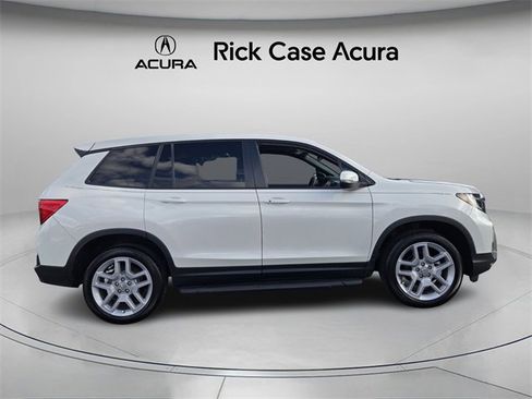 Used 2025 Honda Passport EX-L image 4