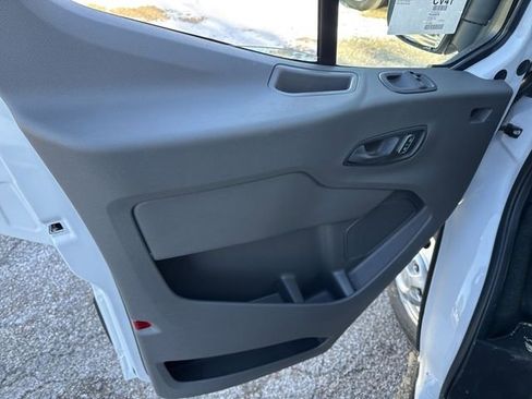 New 2026 Ford Transit 150 148 Medium Roof AWD image 12