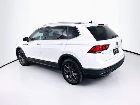 Used 2022 Volkswagen Tiguan SE image 5