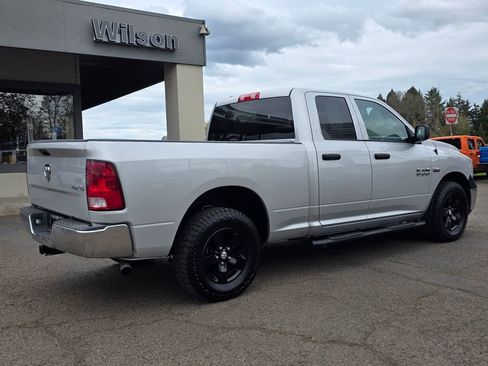 Used 2017 RAM 1500 ST w/ SXT Appearance Group image 28