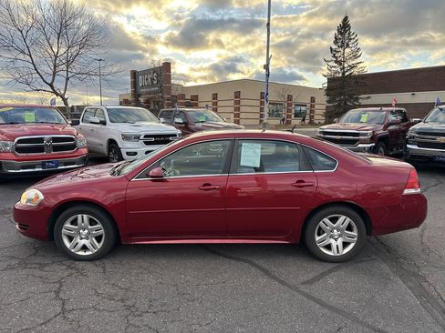 Used 2014 Chevrolet Impala LT w/ LT Sunroof Package image 9