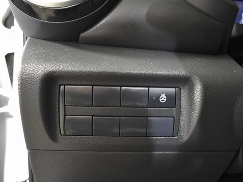 Certified 2021 Nissan Kicks SR w/ SR Premium Package image 14