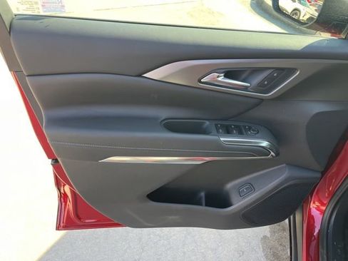 New 2026 Chevrolet Traverse LT w/ Driver Confidence Package image 14