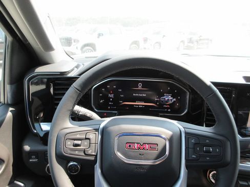 New 2026 GMC Sierra 2500 SLE w/ SLE Value Package; AWD/4WD image 18