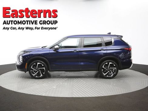 Used 2023 Mitsubishi Outlander SE AWD/4WD image 60