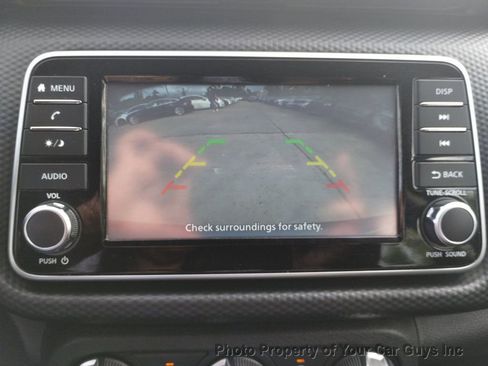 Used 2021 Nissan Kicks S image 24