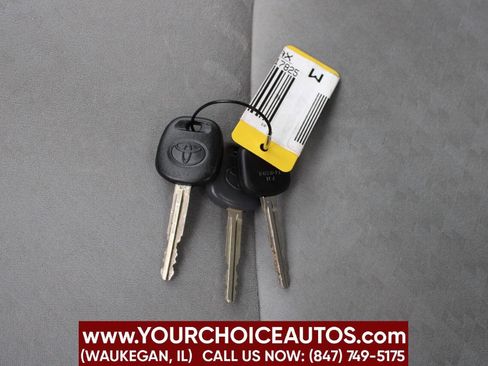 Used 2010 Toyota Corolla image 26