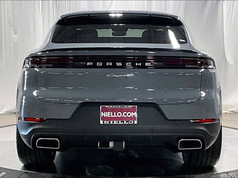 New 2026 Porsche Cayenne image 6