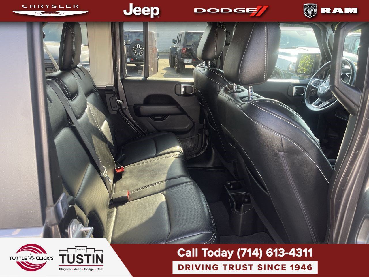 Used 2020 Jeep Wrangler Unlimited Sahara AWD/4WD image 17