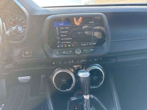 Used 2024 Chevrolet Camaro LT w/ Technology Package image 17