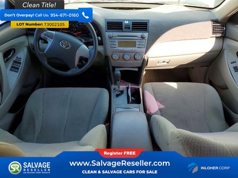 Used 2011 Toyota Camry LE image 11