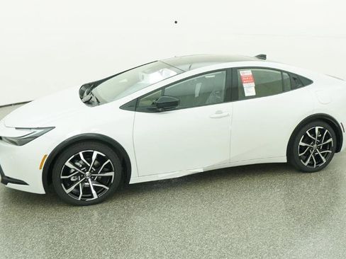 New 2026 Toyota Prius Plug-In Hybrid image 7