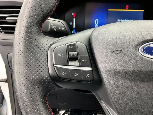 Used 2024 Ford Escape ST-Line w/ Tech Pack #1 AWD/4WD image 18