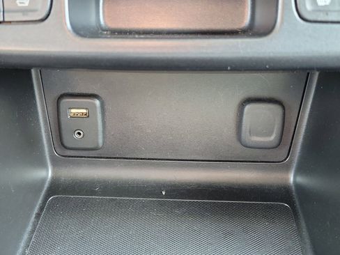 Used 2017 GMC Canyon SLT w/ Driver Alert Package image 35