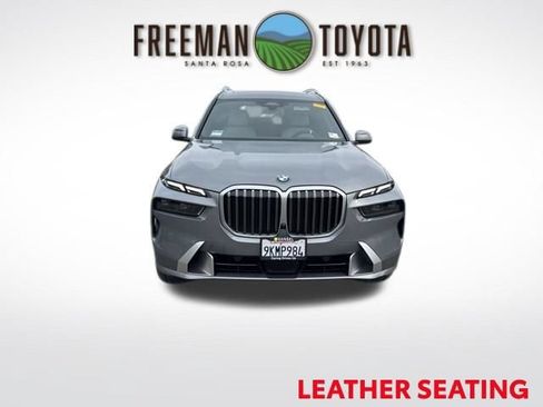 Used 2024 BMW X7 xDrive40i w/ Premium Package AWD/4WD image 3