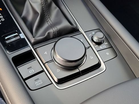 New 2026 MAZDA MAZDA3 s FWD image 31